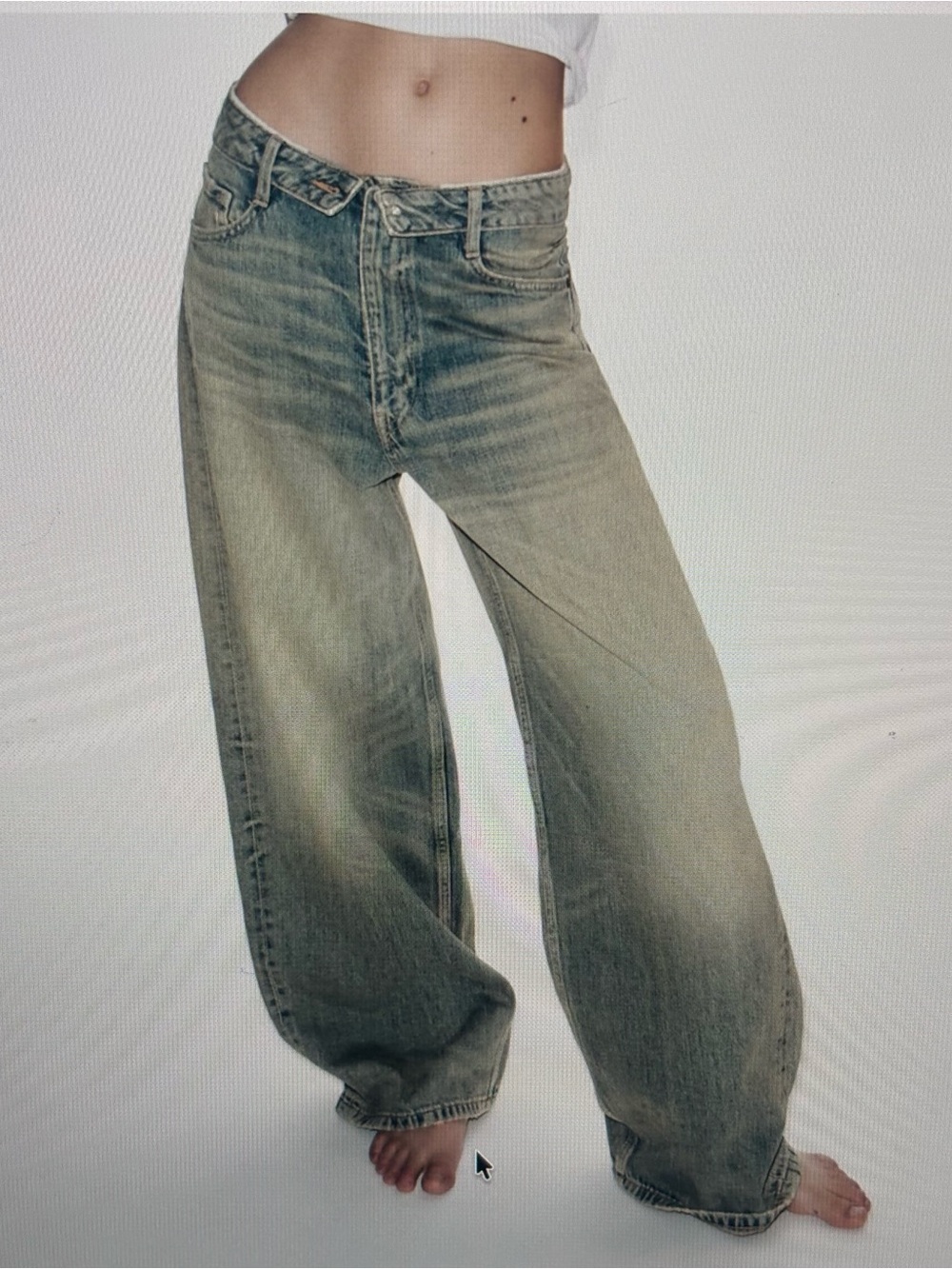 Zara women’s mid-rise TRF folded waistband jeans